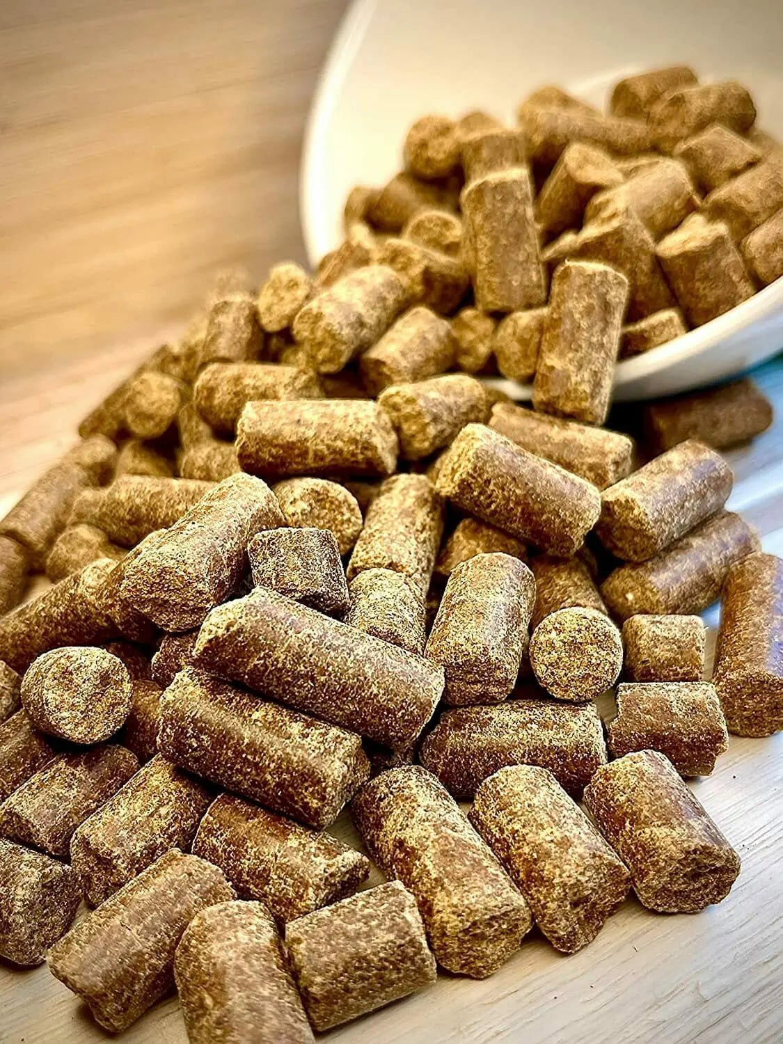 Hundefutter und Snacks