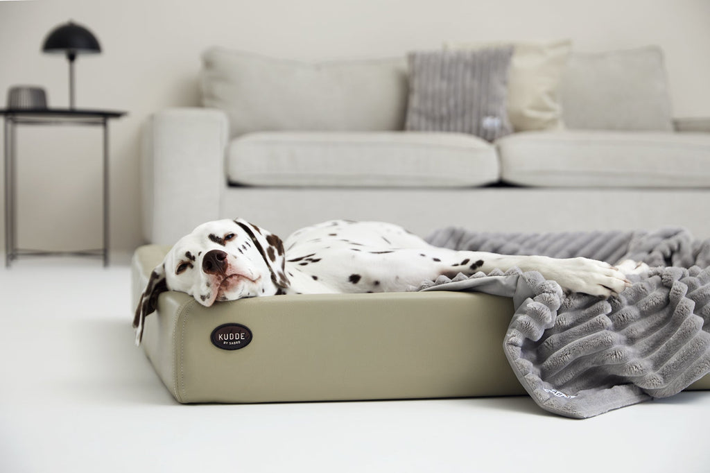 VÄRME Wide-Wale Cord Cuddle Blanket