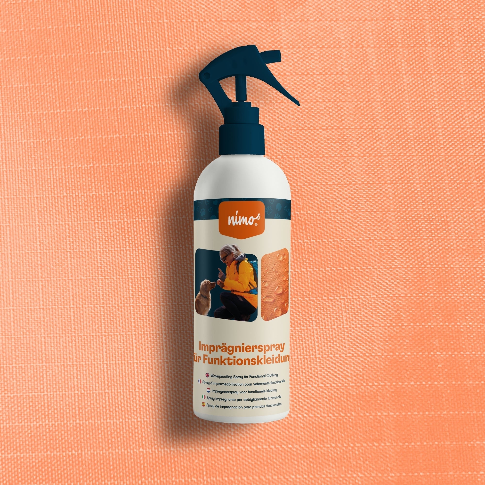 Spray imperméabilisant pour vêtements fonctionnels