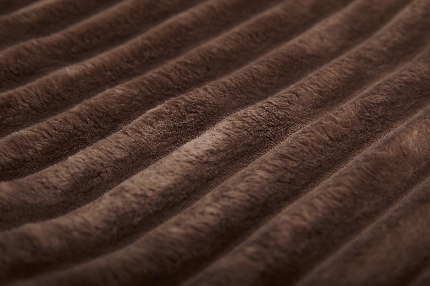 VÄRME Wide-Wale Cord Cuddle Blanket
