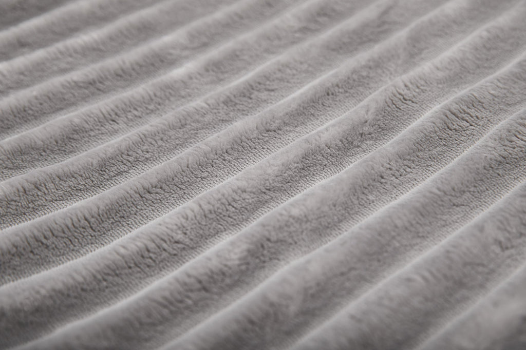 VÄRME Wide-Wale Cord Cuddle Blanket