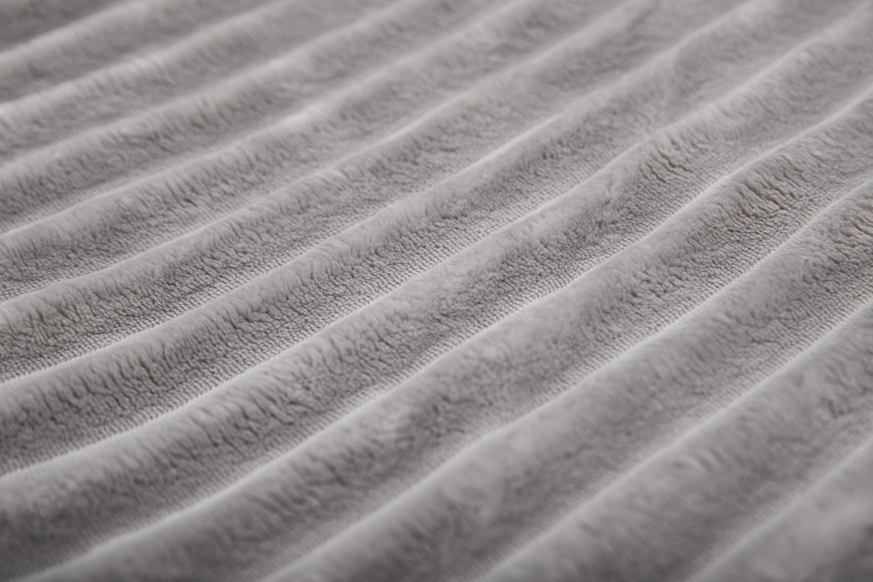 VÄRME Wide-Wale Cord Cuddle Blanket