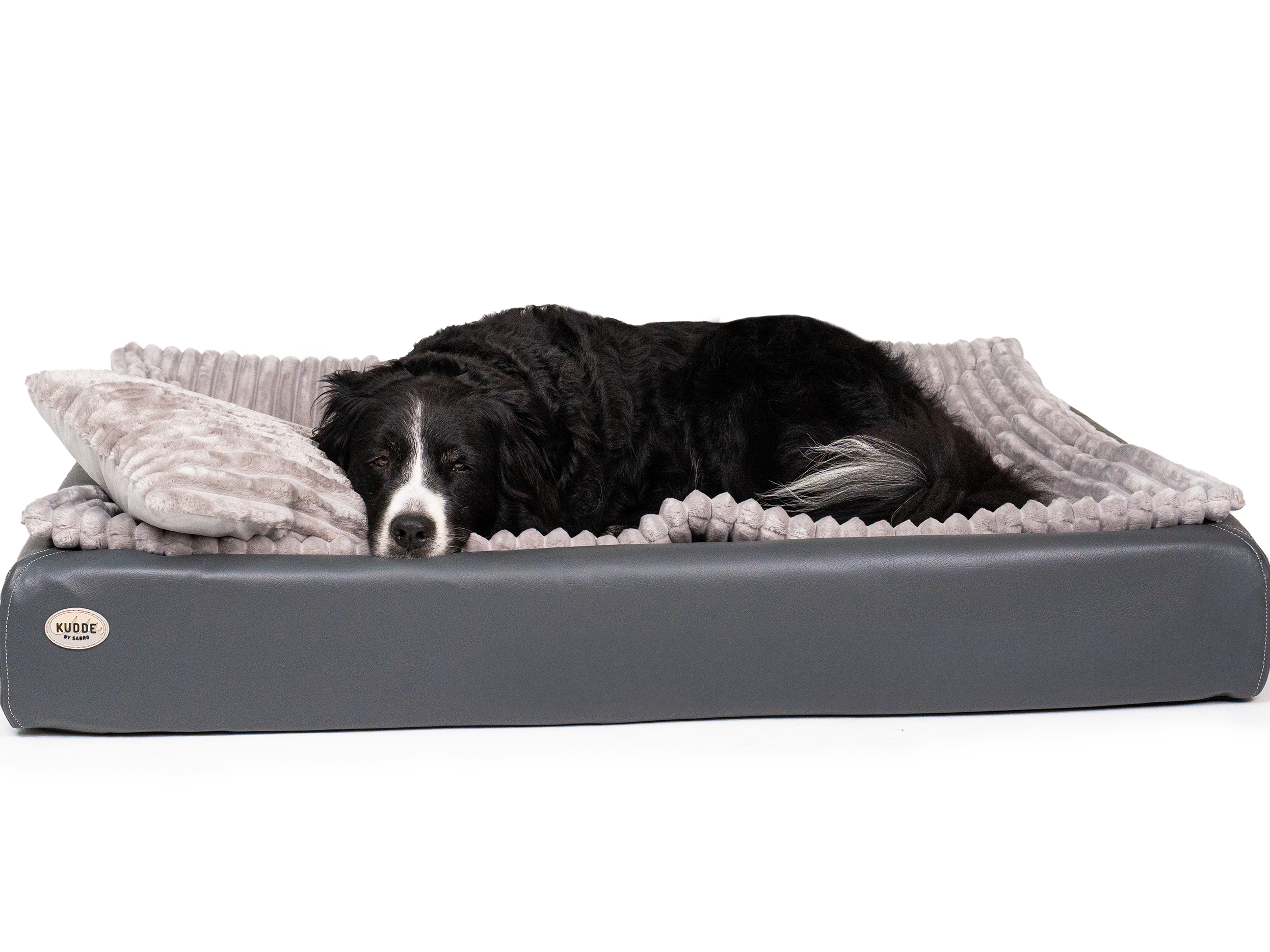 Pack Détente Complet | Lit pour chien KUDDE + Doublure & Coussin