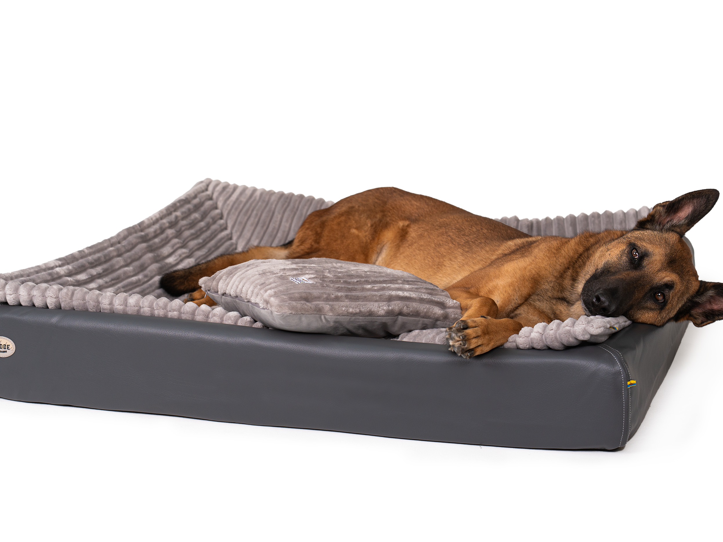 Pack Détente Complet | Lit pour chien KUDDE + Doublure & Coussin