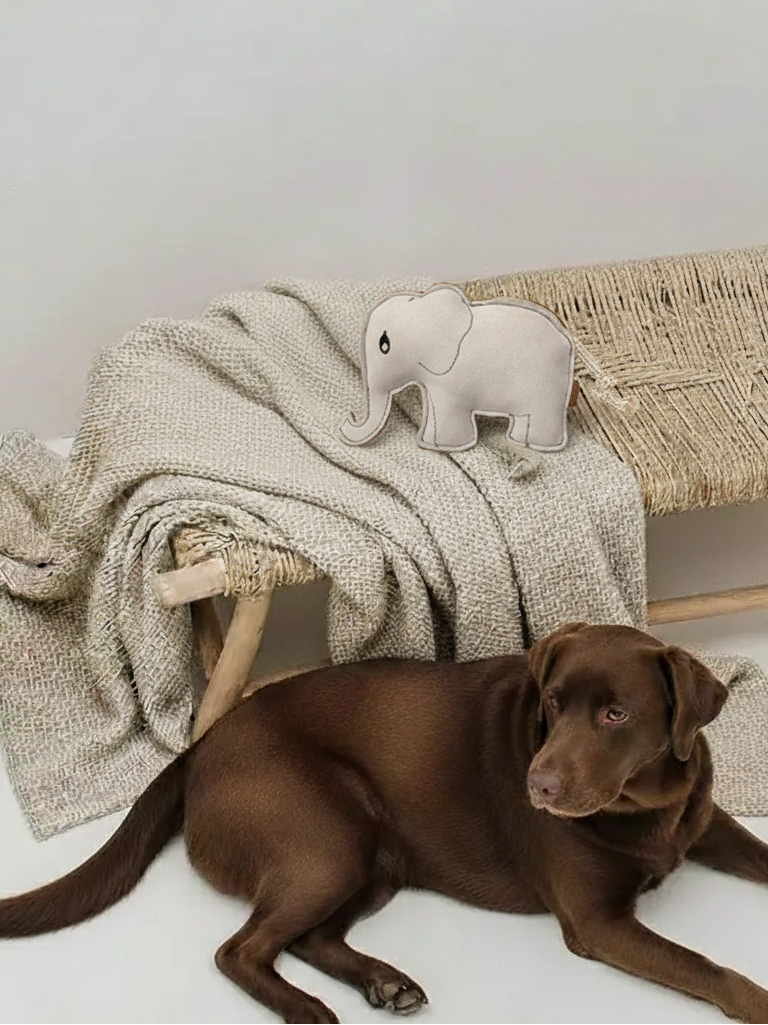 BUDDY. Jouet pour chien en cuir "Éléphant"
