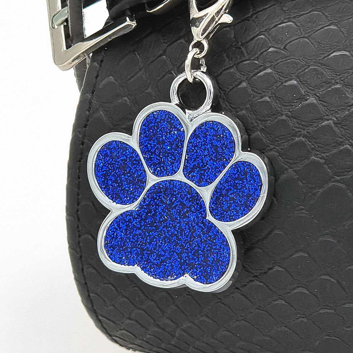 Médaille personnalisée en forme de patte – Plaque en métal avec gravure gratuite pour chiens et chats – Couleurs pailletées, différentes tailles et designs