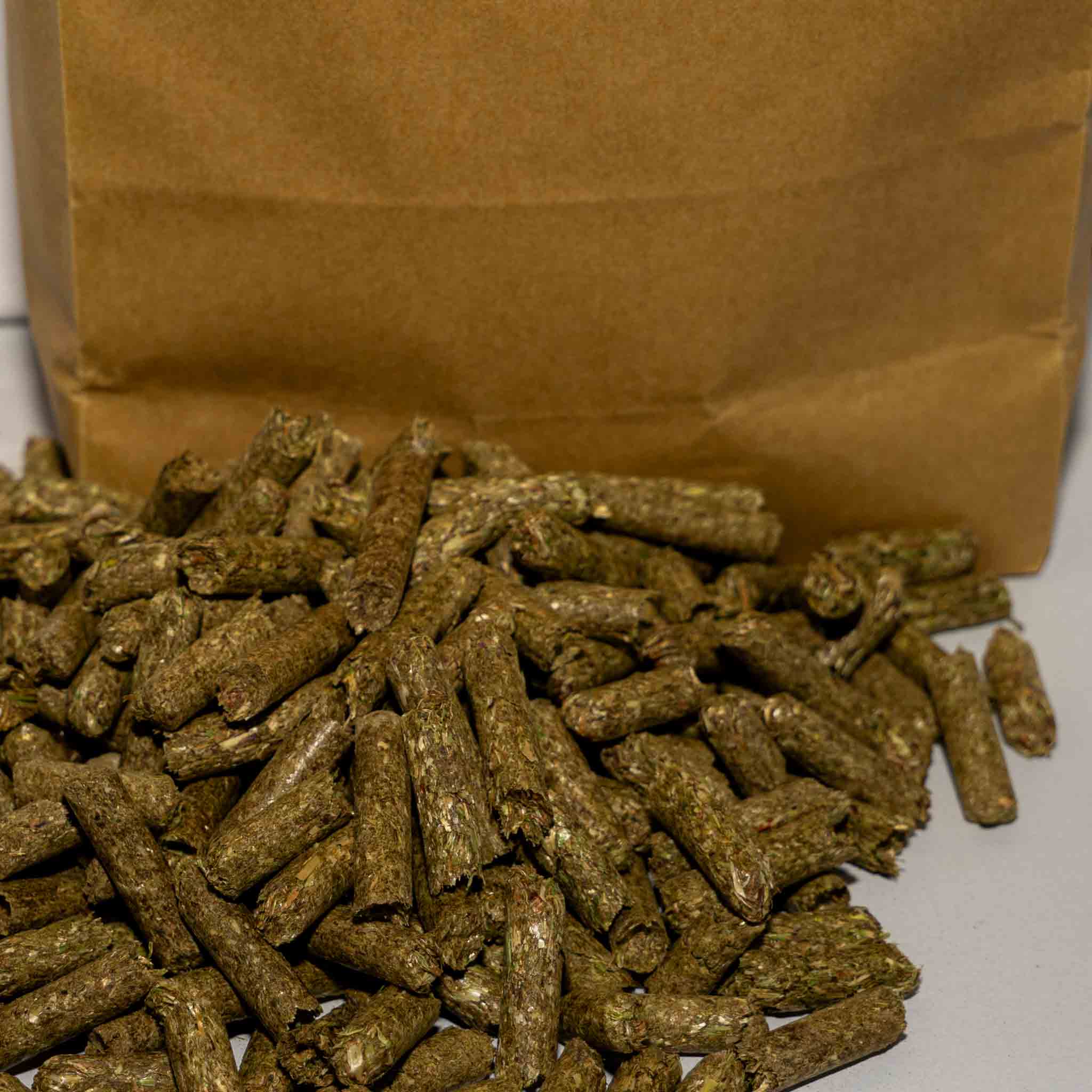 Granulés de foin aux herbes